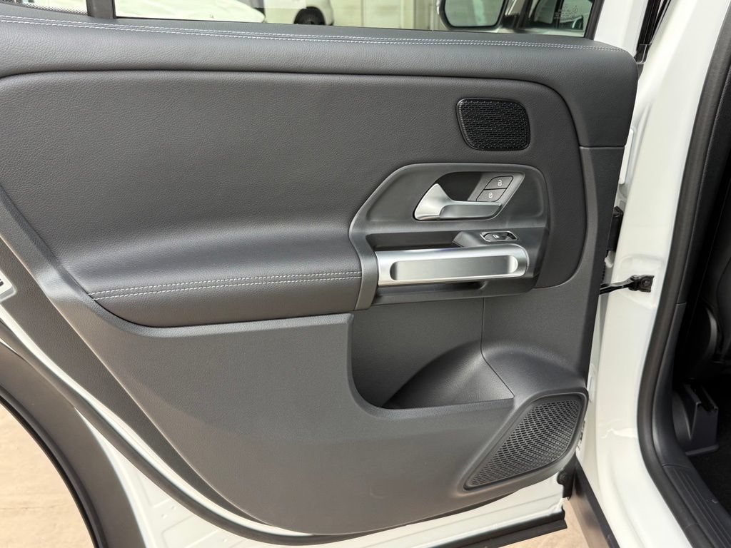 New 2026 Mercedes-Benz GLB 250 image 23