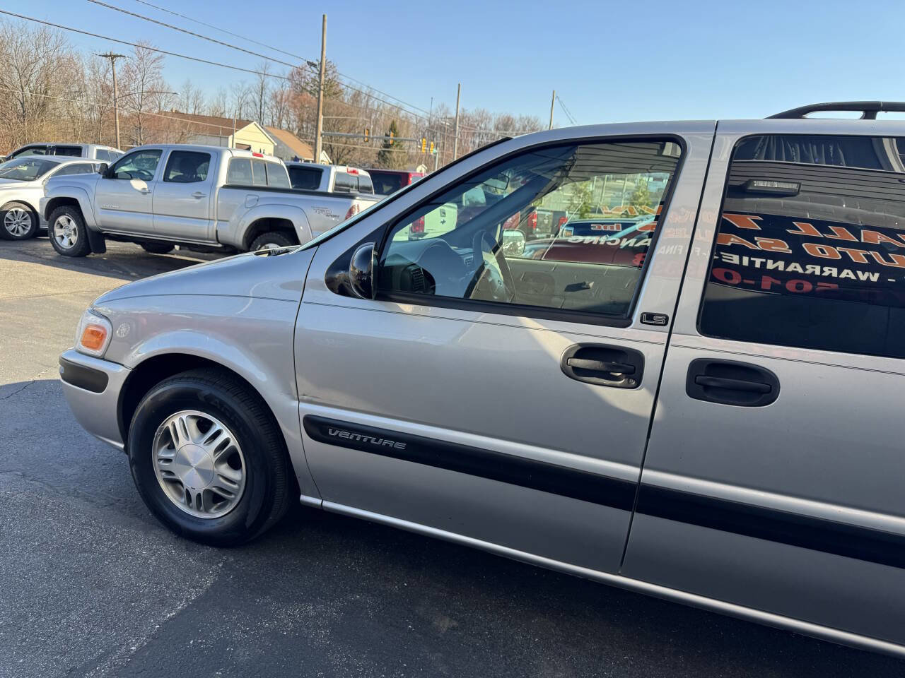 Used 2005 Chevrolet Venture LS w/ Easy Order Package image 4