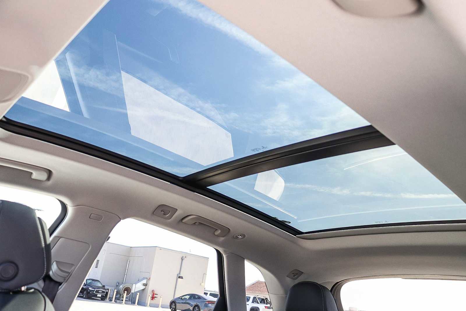 Used 2023 Audi Q5 e Premium w/ Convenience Package image 36