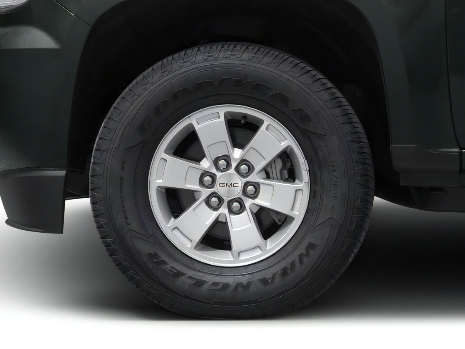 Used 2018 GMC Canyon 2WD Crew Cab w/ Convenience Package image 14