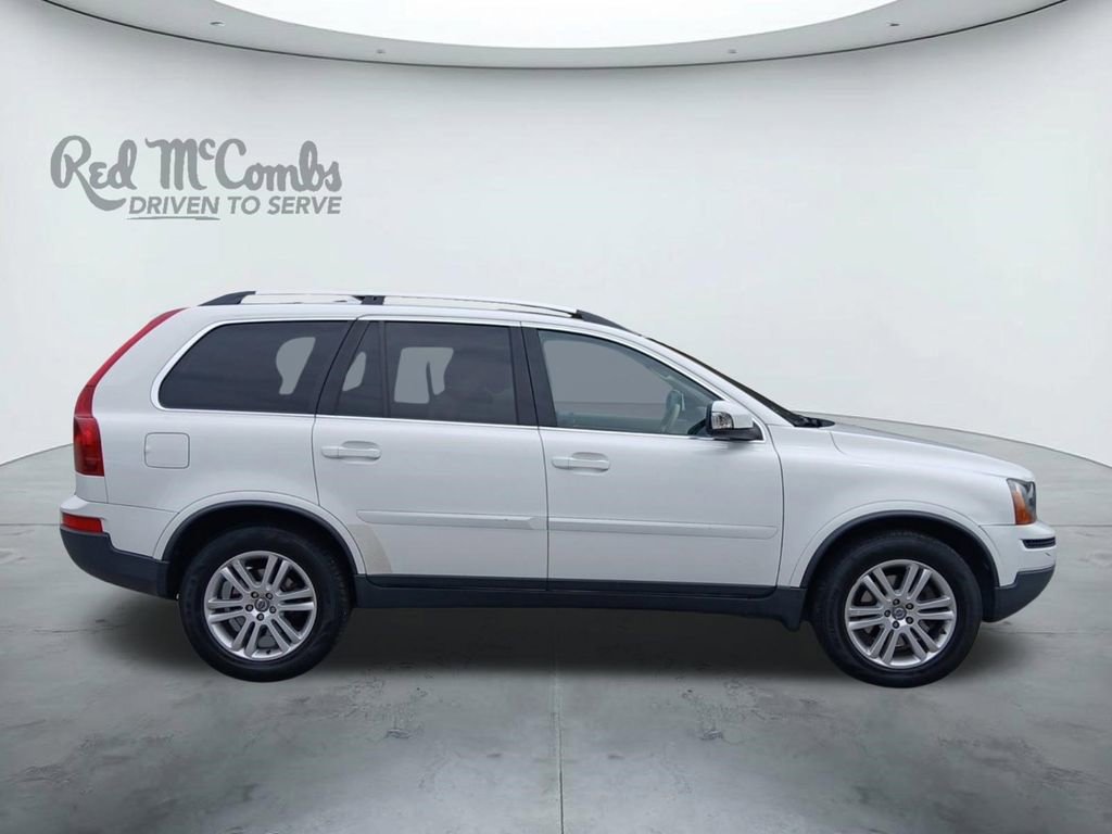 Used 2018 Volvo XC90 T5 Momentum w/ Convenience Package FWD image 6