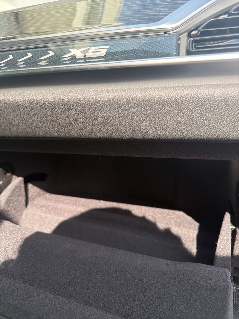 New 2026 BMW X5 xDrive40i w/ M Sport Package image 25