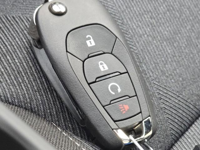 New 2026 Chevrolet Trax RS w/ Driver Confidence Package image 32