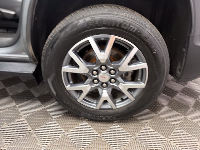 Used 2023 GMC Acadia SLT AWD/4WD image 28