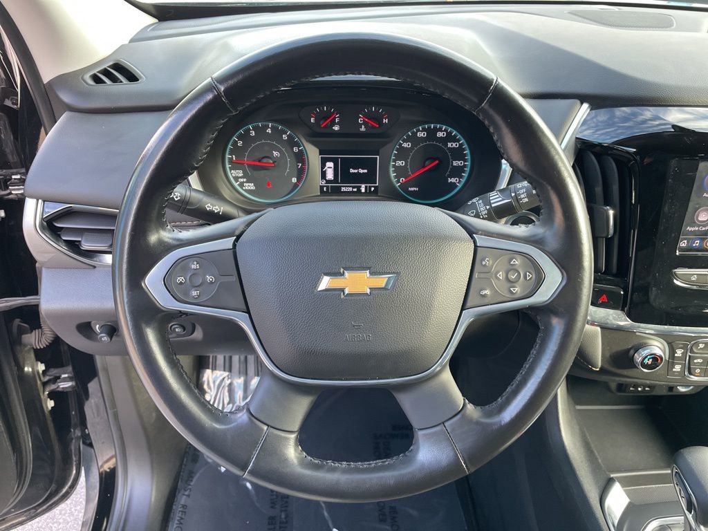 Used 2021 Chevrolet Traverse LT image 12