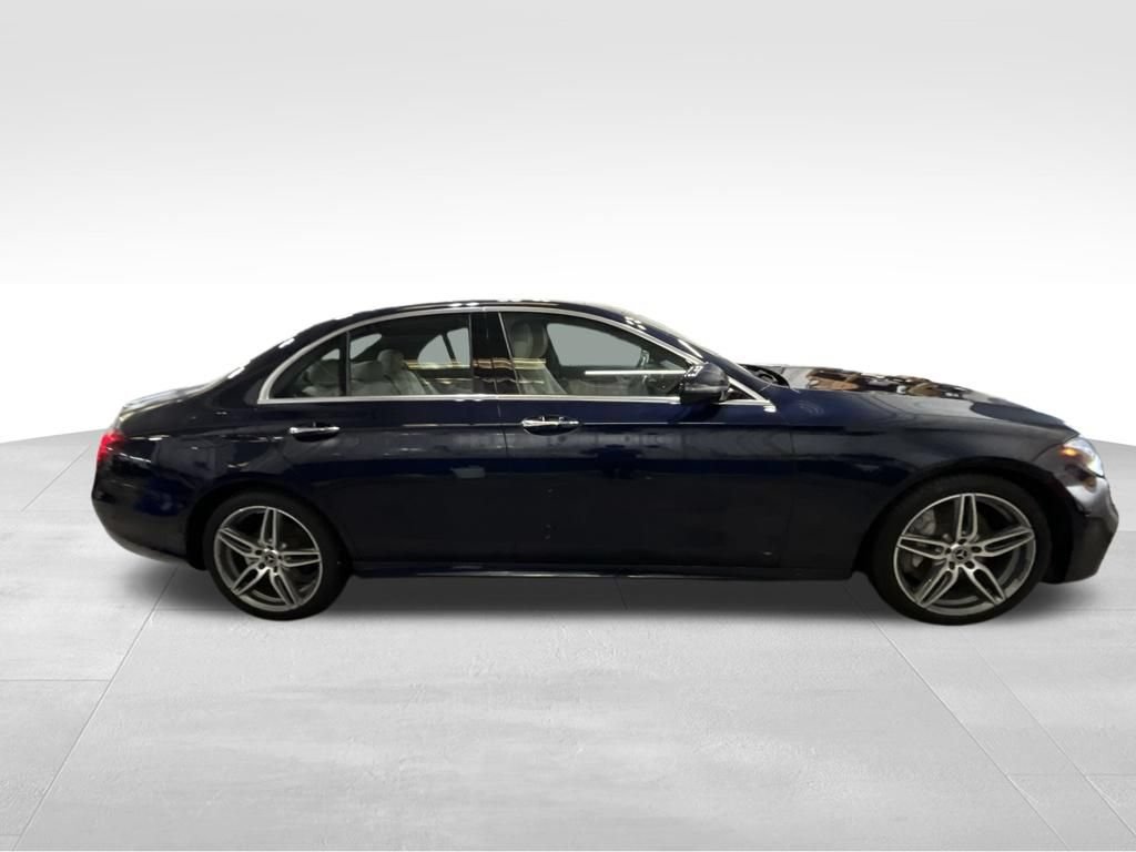 Used 2018 Mercedes-Benz E 300 4MATIC image 6