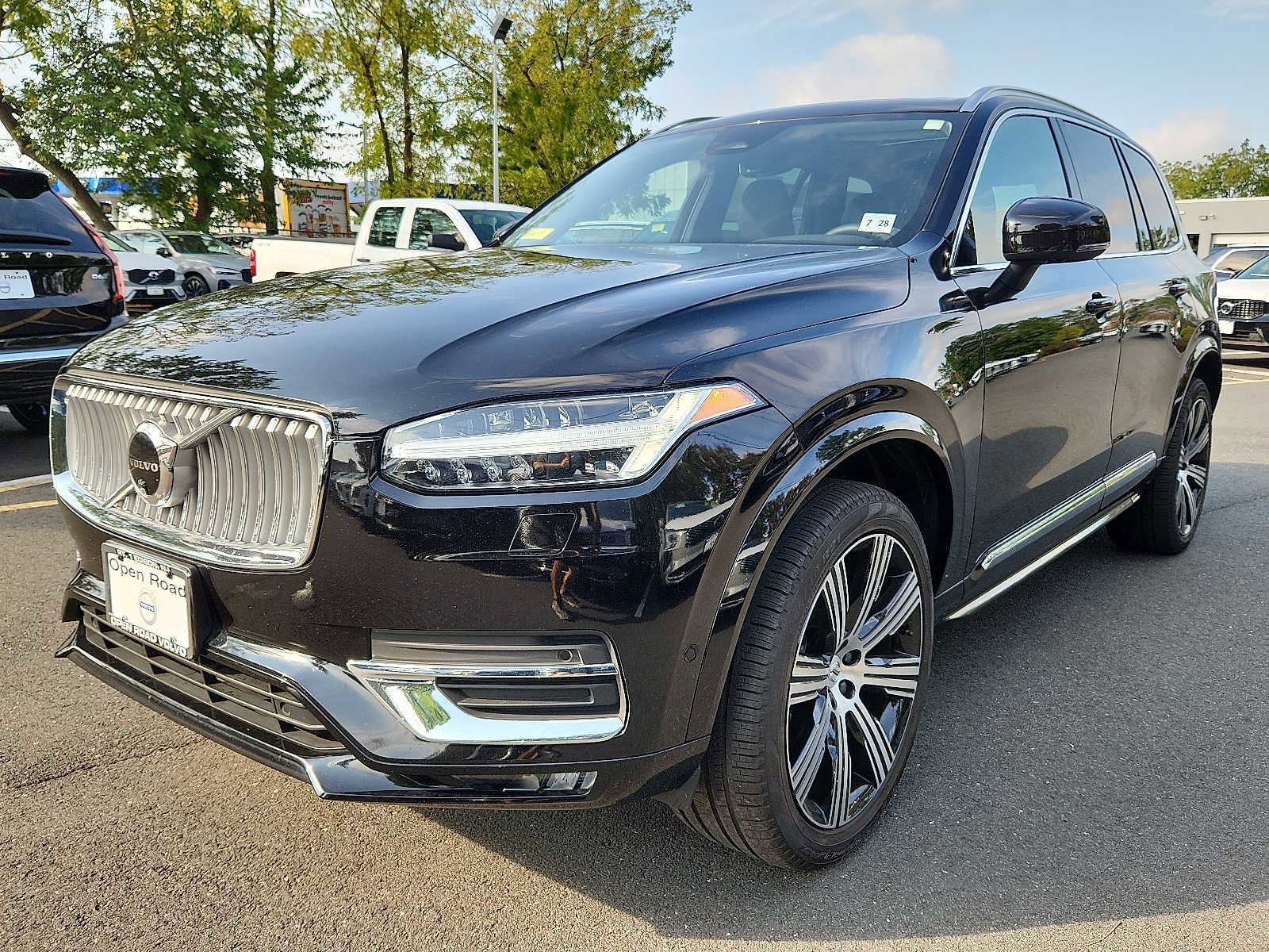 Certified 2024 Volvo XC90 B6 Plus w/ Protection Package Premier image 3