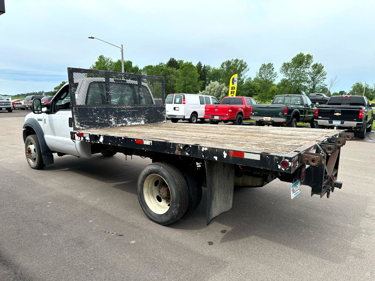 Used 2007 Ford F550 2WD Regular Cab Super Duty image 5