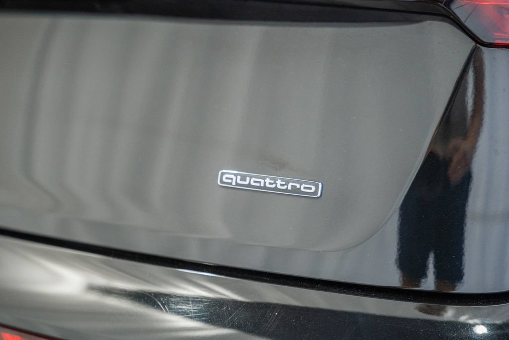 Used 2023 Audi Q5 2.0T Premium Plus w/ Premium Plus Package AWD/4WD image 7