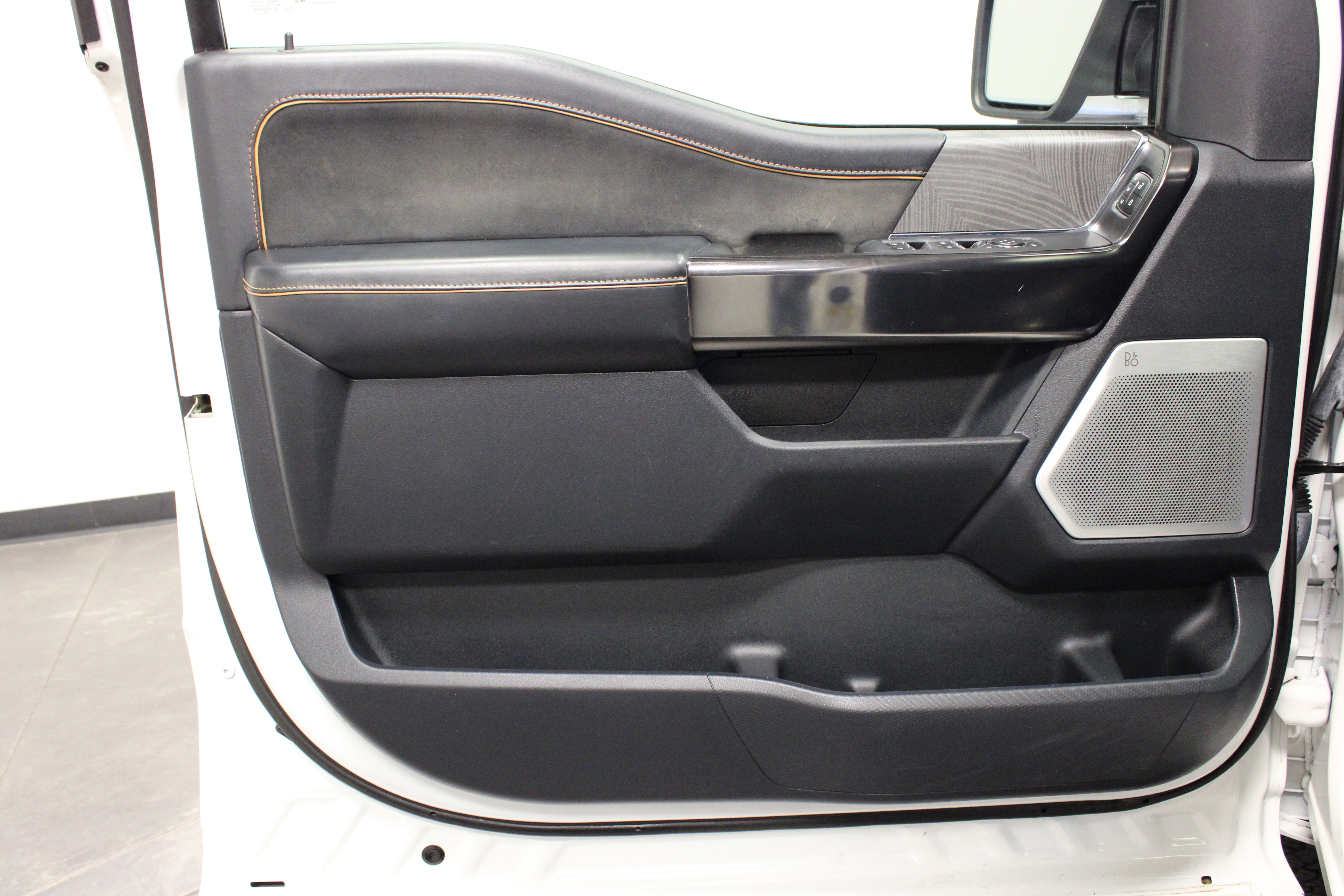 Used 2022 Ford F150 Platinum w/ Equipment Group 701A High AWD/4WD image 21