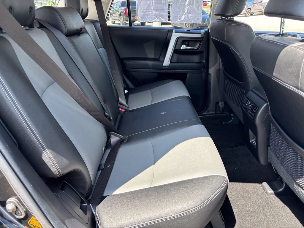 Used 2021 Toyota 4Runner SR5 Premium w/ Moonroof Package AWD/4WD image 41