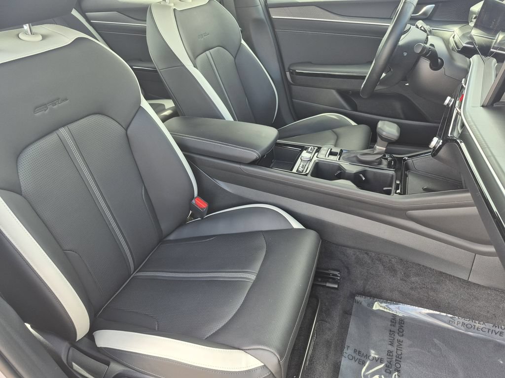Certified 2025 Kia K5 GT-Line w/ GT-Line Premium Package AWD/4WD image 17