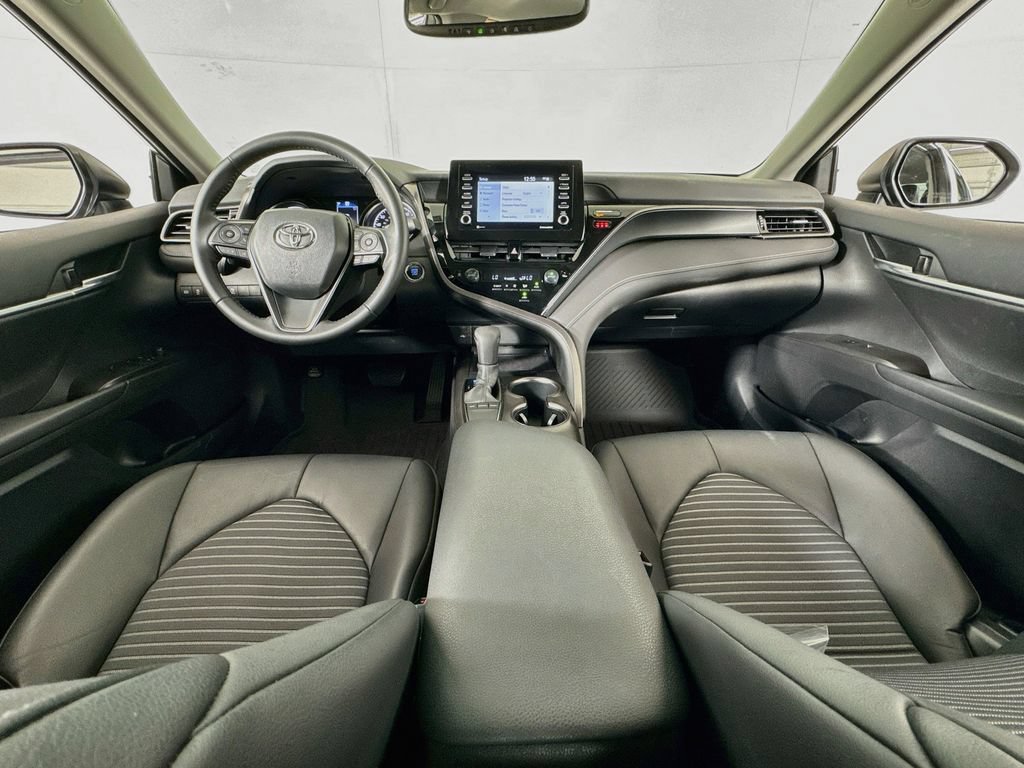 Used 2023 Toyota Camry SE w/ Convenience Package FWD image 27