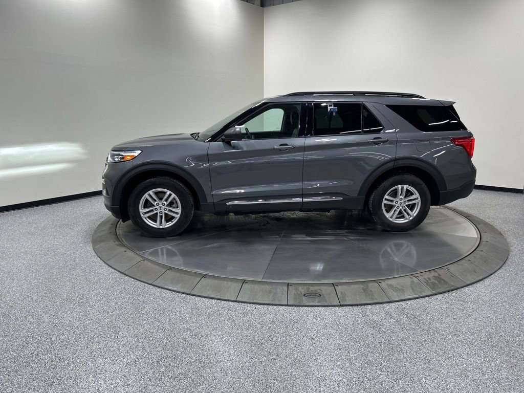 Certified 2023 Ford Explorer XLT w/ Equipment Group 202A image 10