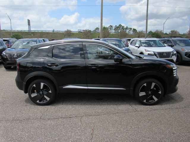 New 2026 Nissan Kicks SR FWD image 2