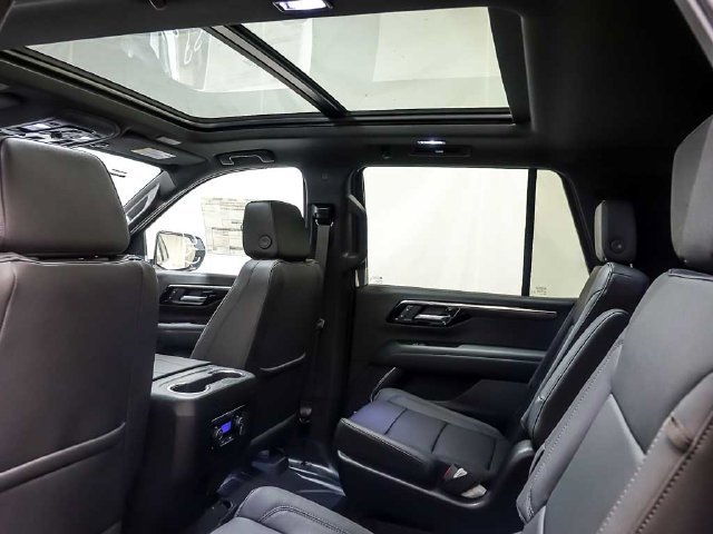 New 2027 Chevrolet Tahoe Z71 w/ Comfort Package AWD/4WD image 11