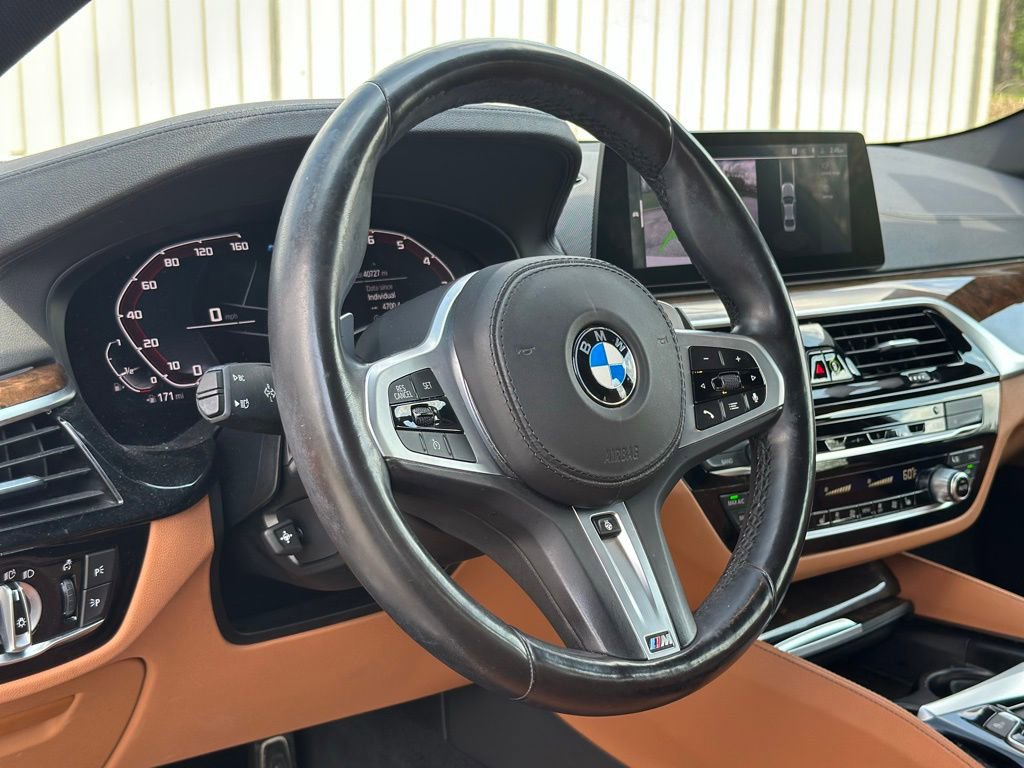 Used 2020 BMW M550i xDrive w/ Premium Package image 17