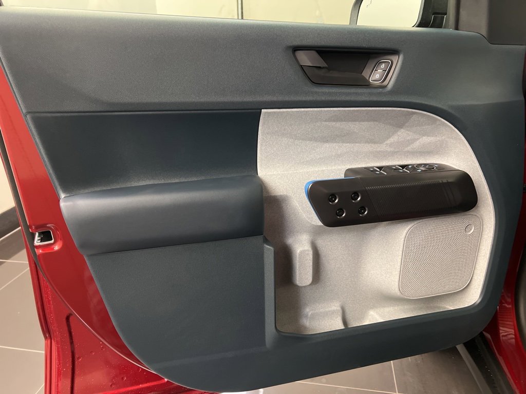 New 2025 Ford Maverick XLT w/ Equipment Group 301A image 28