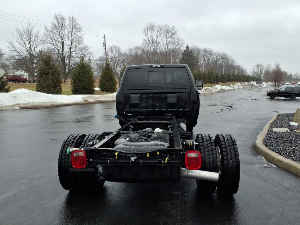 New 2026 RAM 5500 4x4 Crew Cab w/ Laramie Trim Package image 4