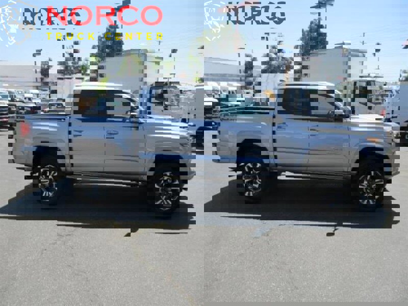 Used 2018 Toyota Tacoma TRD Sport w/ Technology Package