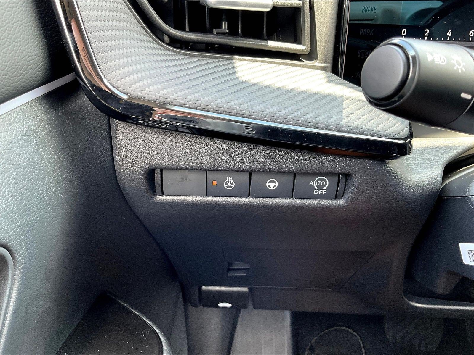 New 2026 Nissan Kicks SR w/ SR Premium Package FWD image 25