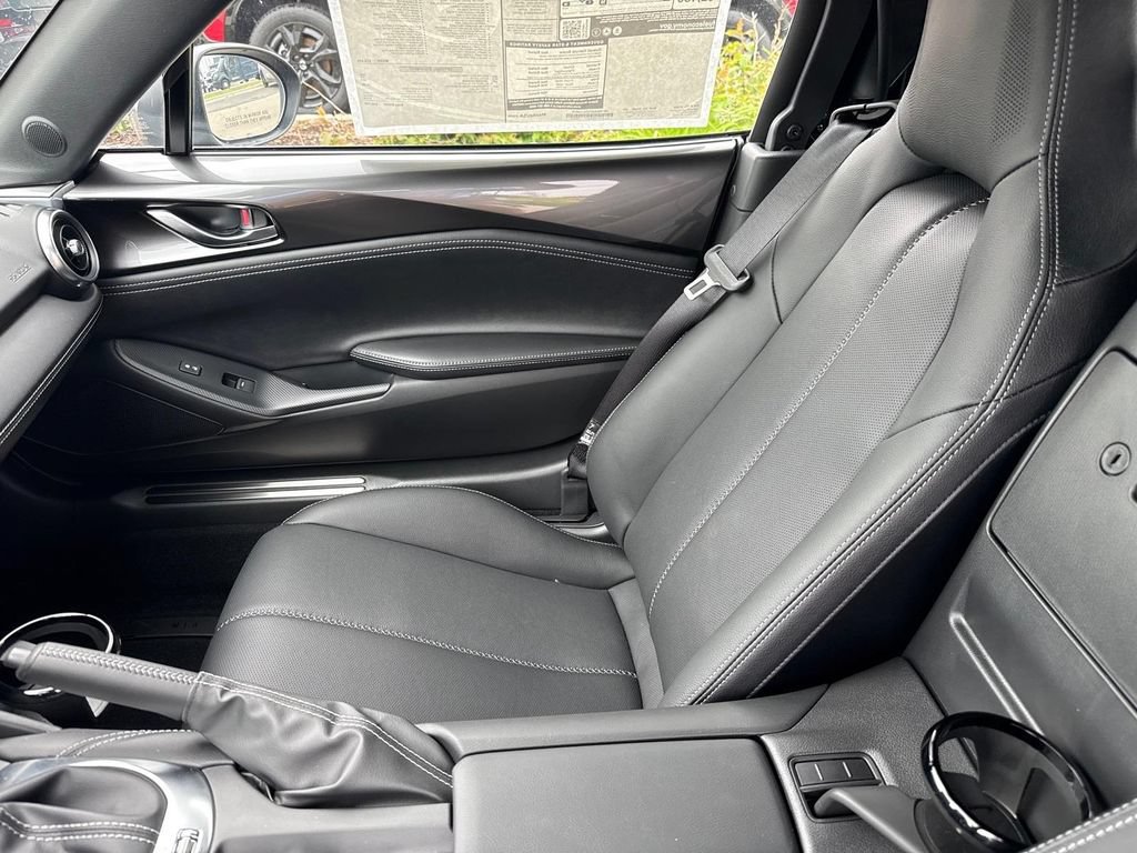 New 2026 MAZDA MX-5 Miata Grand Touring w/ Appearance Package RWD image 9