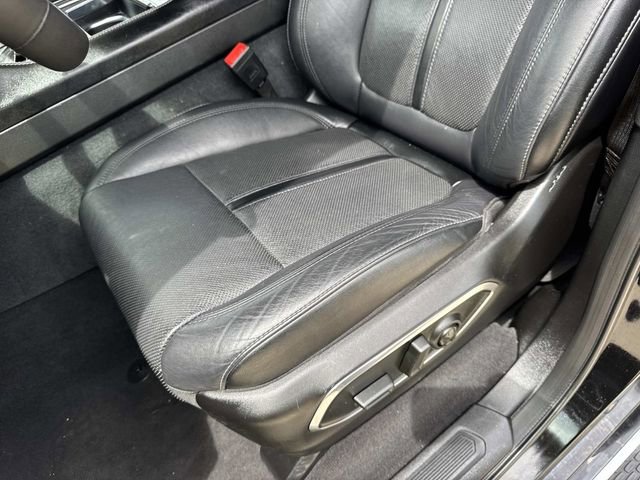 Used 2024 Jeep Wagoneer Series II w/ Flexible Seating Group RWD image 22