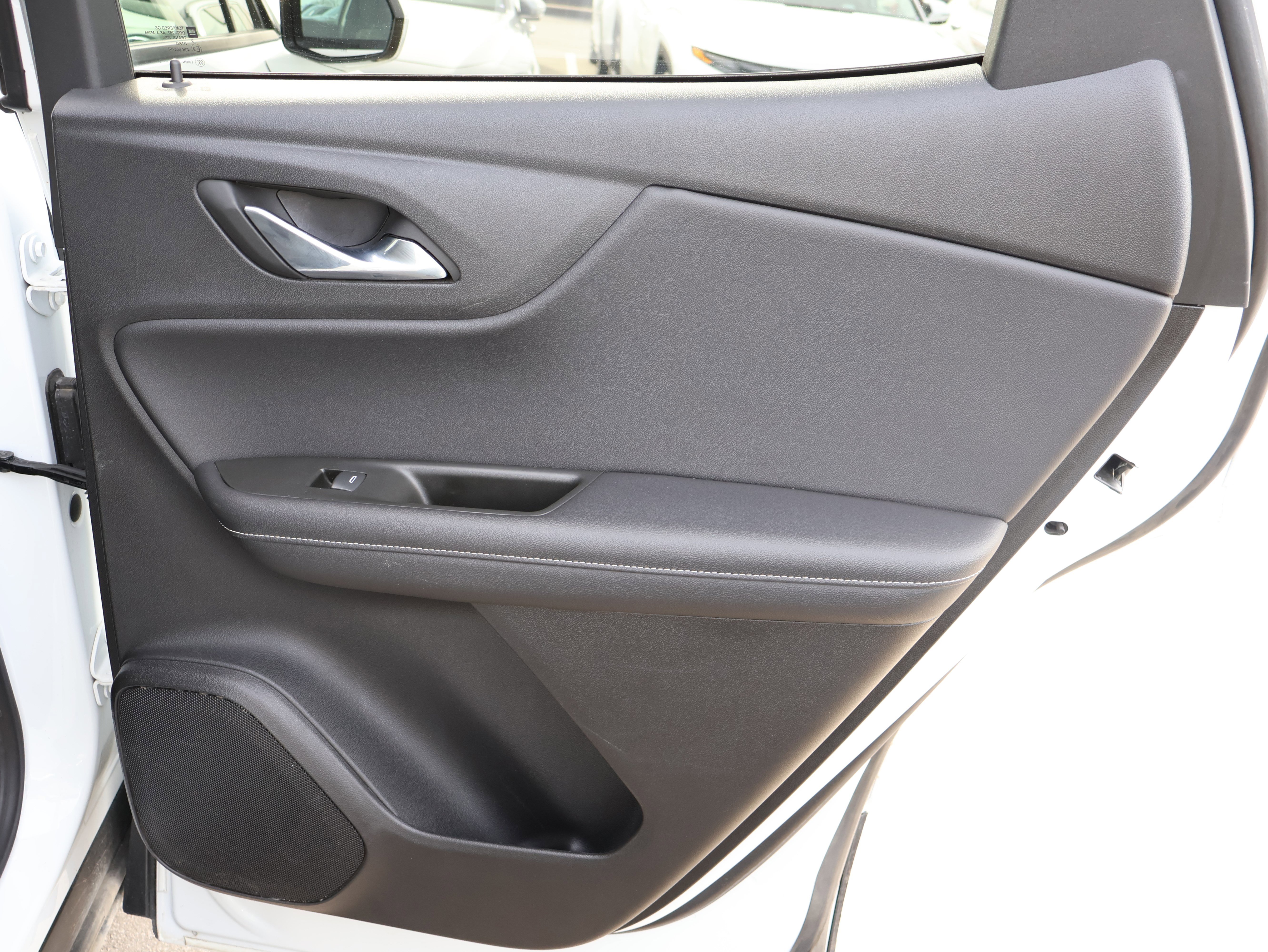 Used 2025 Chevrolet Blazer LT image 12