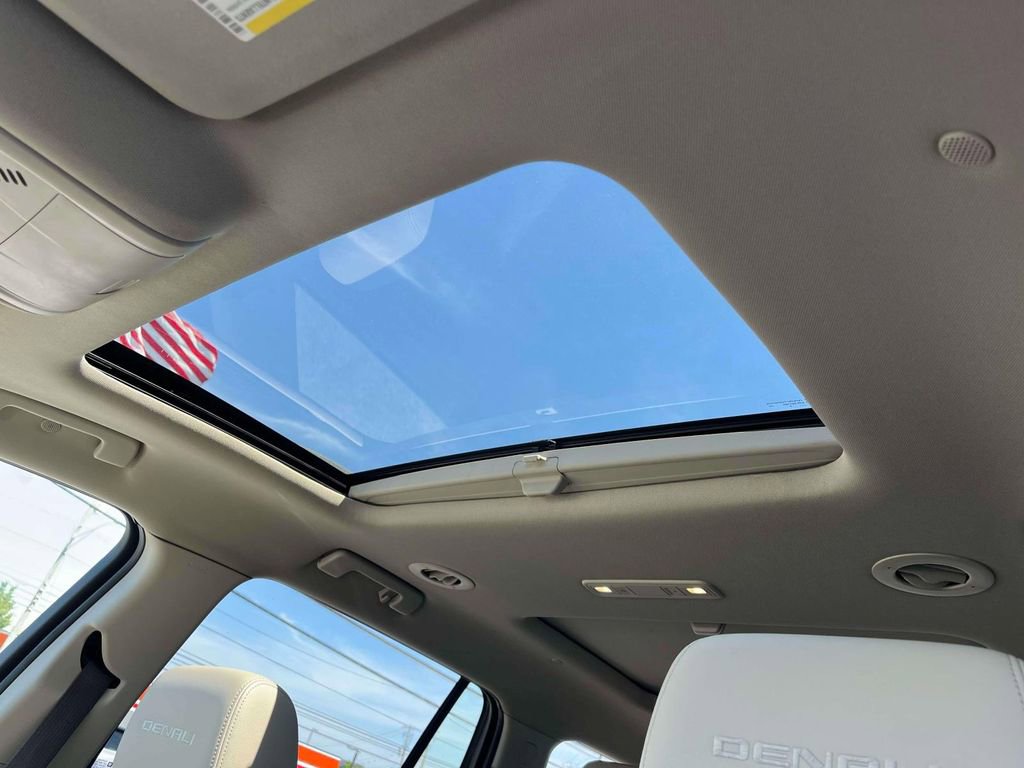 Used 2017 GMC Acadia Denali w/ Technology Package image 35