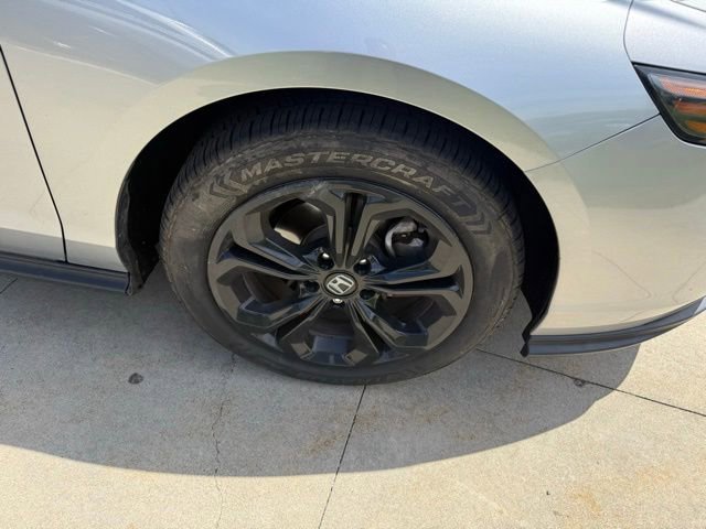 Used 2024 Honda Accord LX image 9