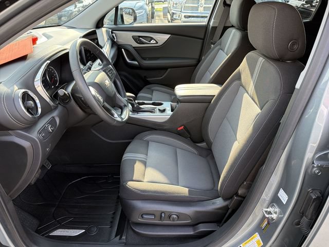 Used 2024 Chevrolet Blazer LT w/ Convenience Package FWD image 13