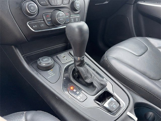 Used 2020 Jeep Cherokee Limited image 21