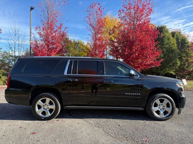 Used 2020 Chevrolet Suburban Premier image 2