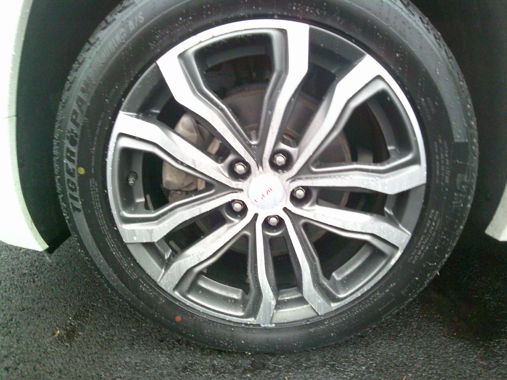 Used 2018 GMC Terrain Denali w/ Advanced Safety Package image 24