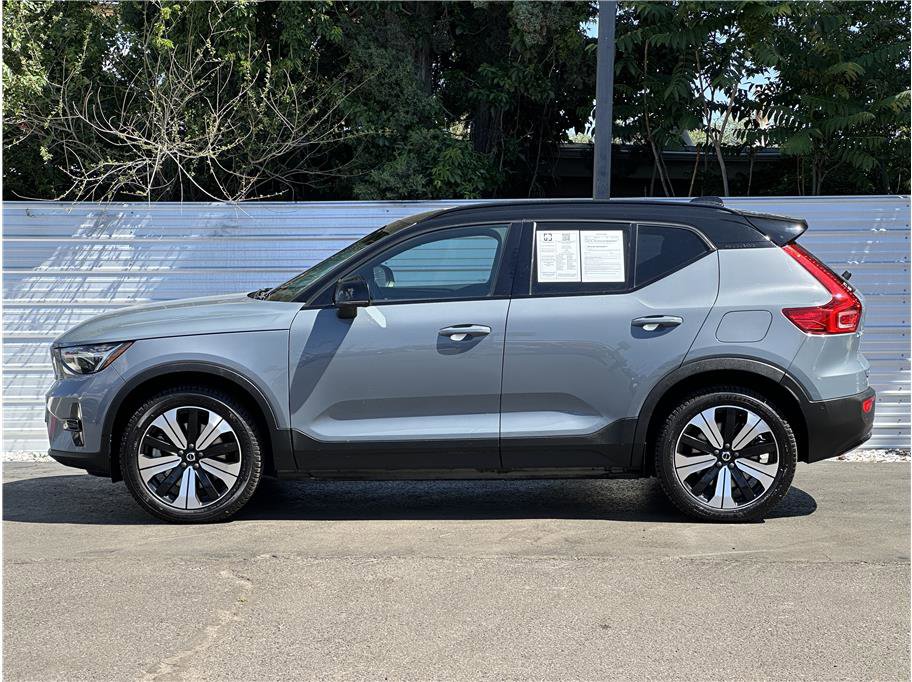 Used 2023 Volvo XC40 Recharge Plus AWD/4WD image 13