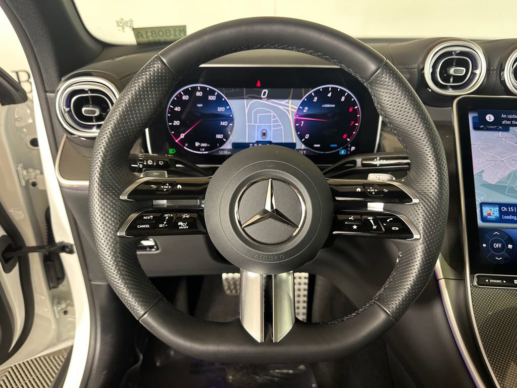 Used 2025 Mercedes-Benz GLC 300 4MATIC image 26