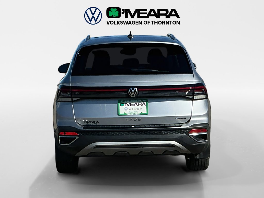 Used 2025 Volkswagen Taos SEL w/ Taos Adventure Package (SXB) AWD/4WD image 4