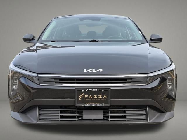 Used 2025 Kia K4 LXS image 9