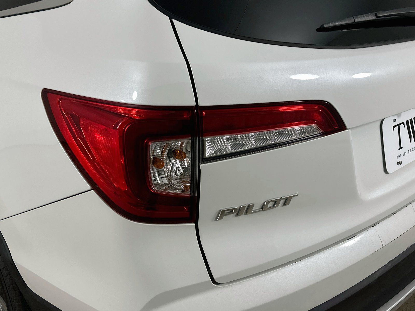 Used 2021 Honda Pilot EX-L image 12
