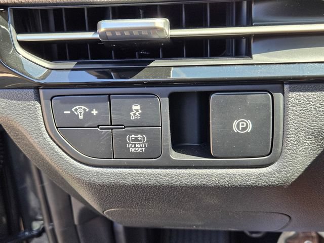 New 2026 Kia Sportage LX FWD image 14