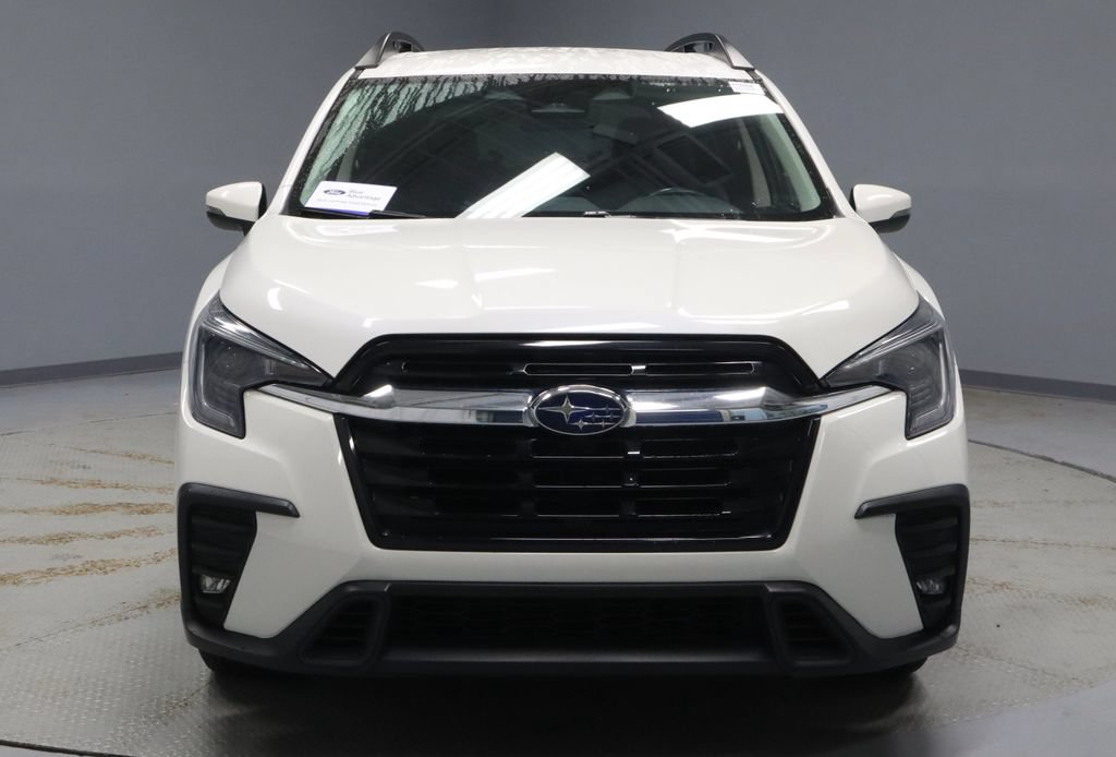 Used 2023 Subaru Ascent Limited AWD/4WD image 7