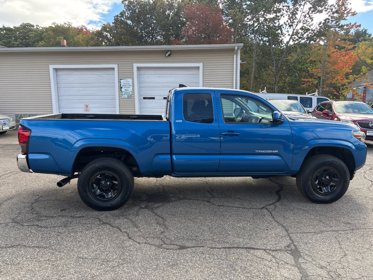 Used 2018 Toyota Tacoma SR5 image 6