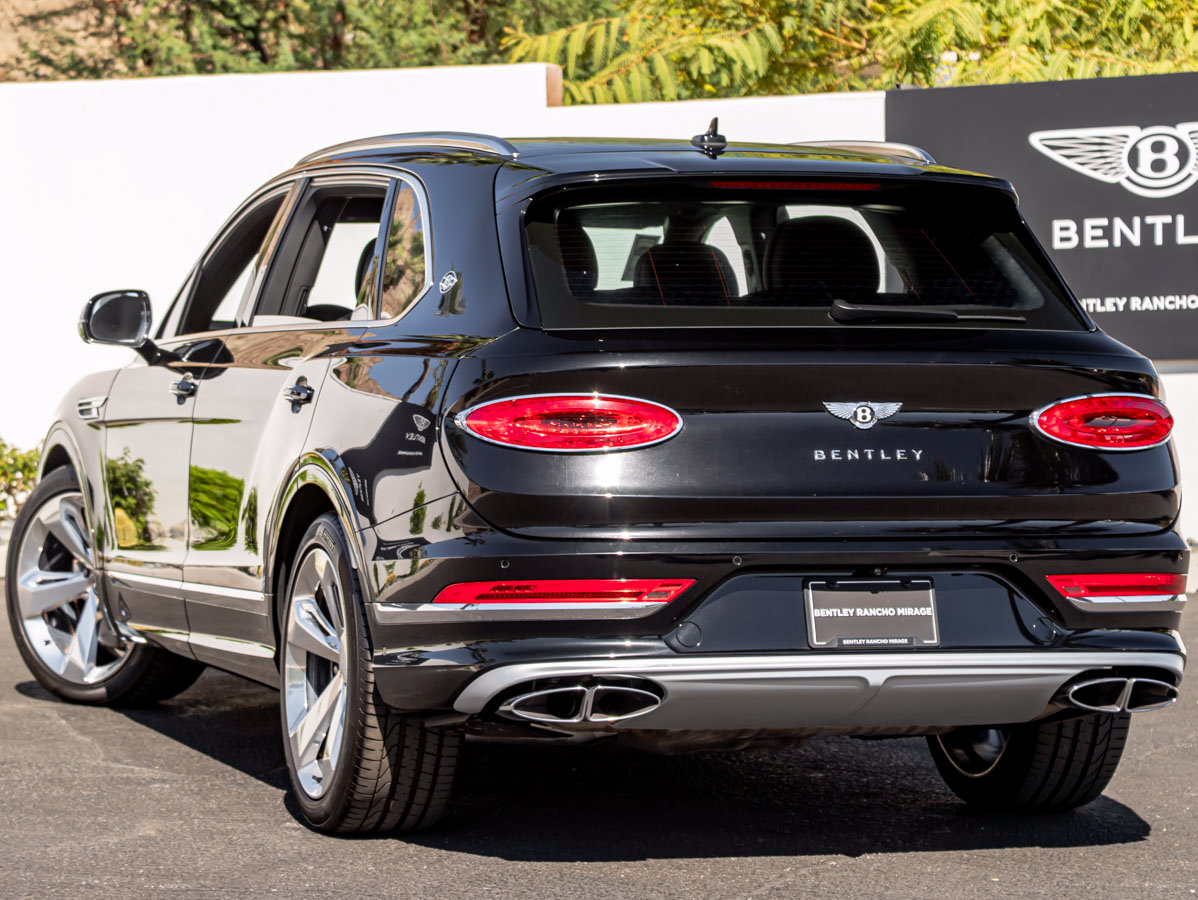 Used 2025 Bentley Bentayga Extended Wheelbase AWD/4WD image 3