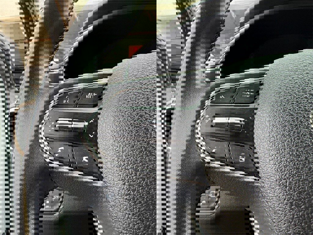 Used 2019 Hyundai Santa Fe Limited image 19