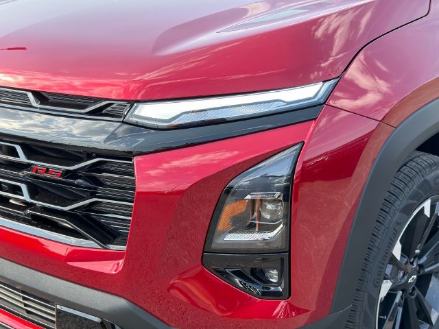 New 2027 Chevrolet Equinox RS w/ Safety and Technology Package FWD image 9