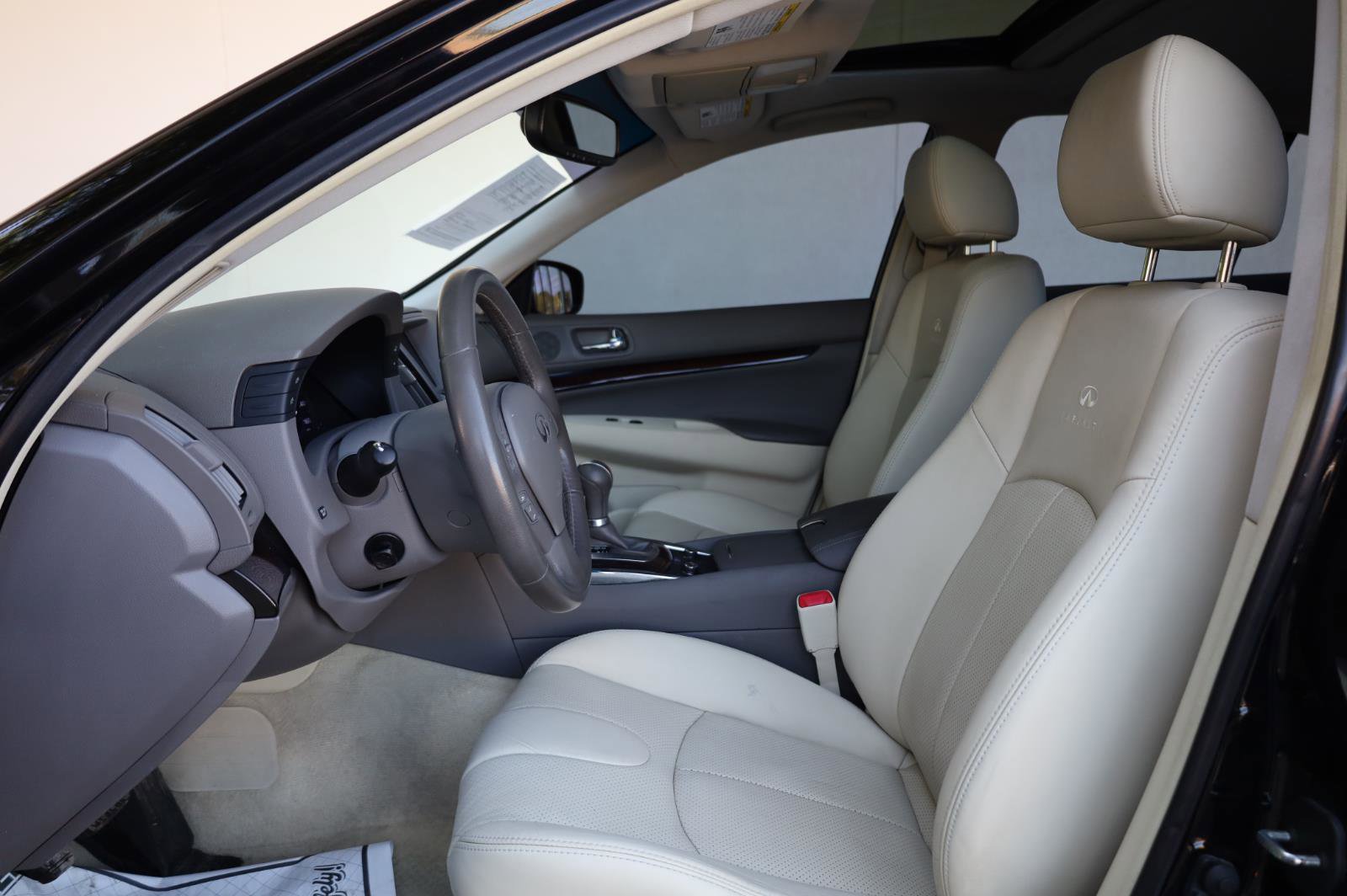 Used 2013 INFINITI G37 Journey w/ Premium Pkg image 14