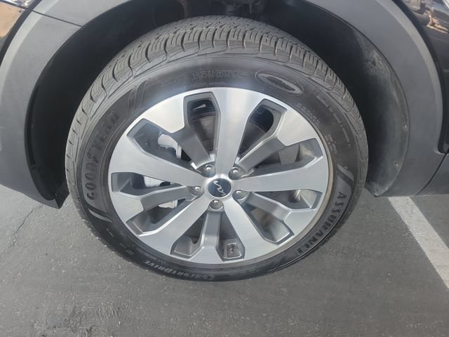 Used 2022 Kia Telluride S FWD image 32