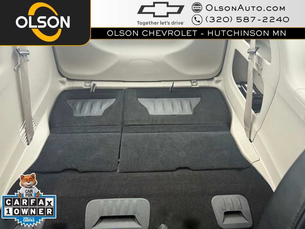 Used 2024 Chrysler Pacifica Touring-L image 18