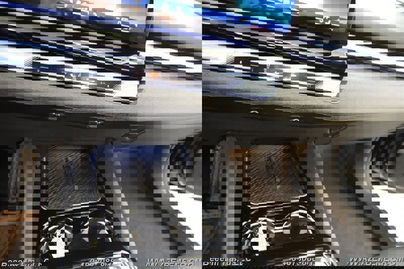 Used 2025 BMW i5 eDrive40i w/ M Sport Package image 33