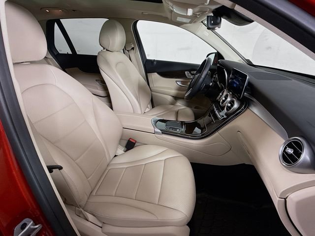 Used 2021 Mercedes-Benz GLC 300 4MATIC image 30